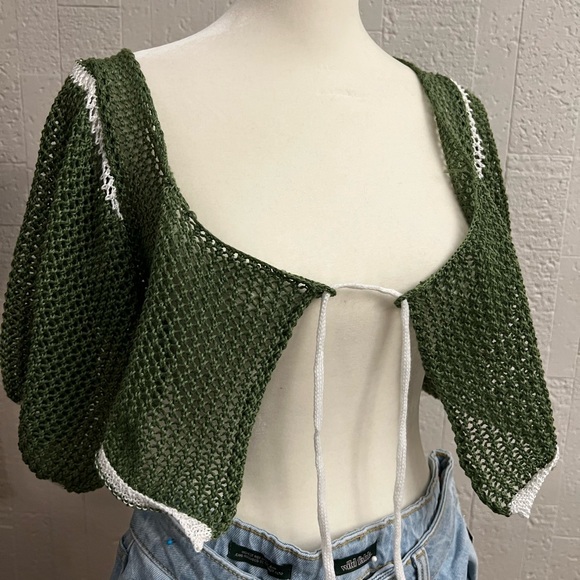 coverup/crop top - Picture 2 of 7